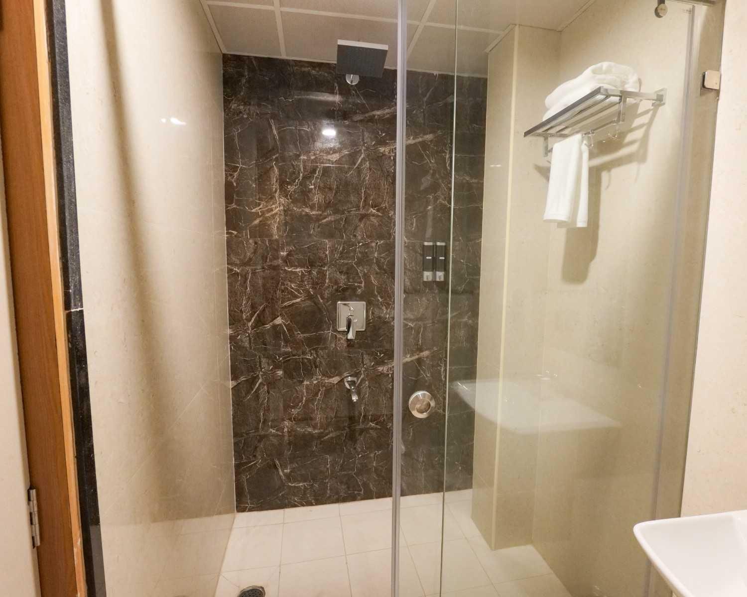 Dod Jala Hotel Sterling Plaza- Bangalore International Airport מראה חיצוני תמונה