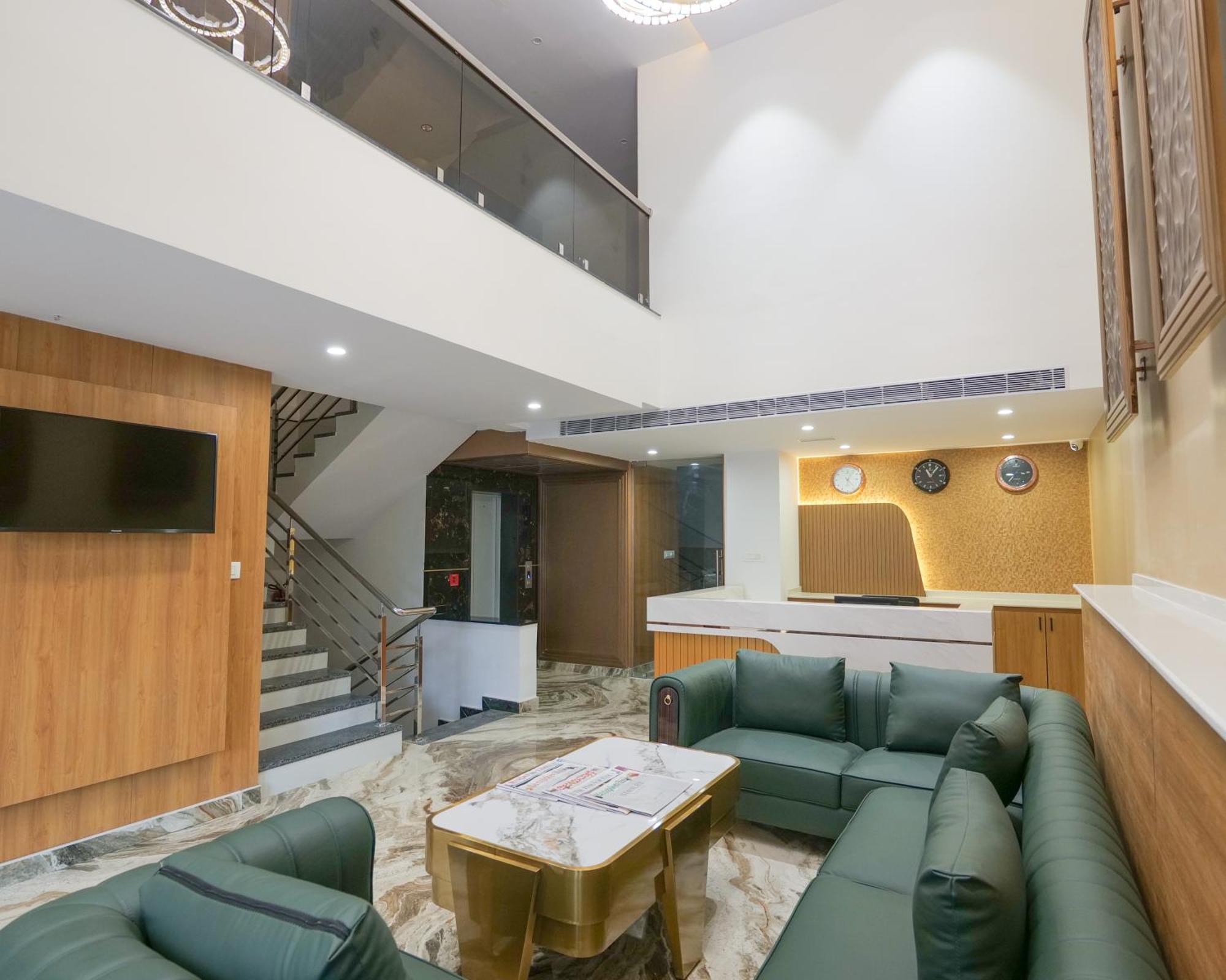 Dod Jala Hotel Sterling Plaza- Bangalore International Airport מראה חיצוני תמונה