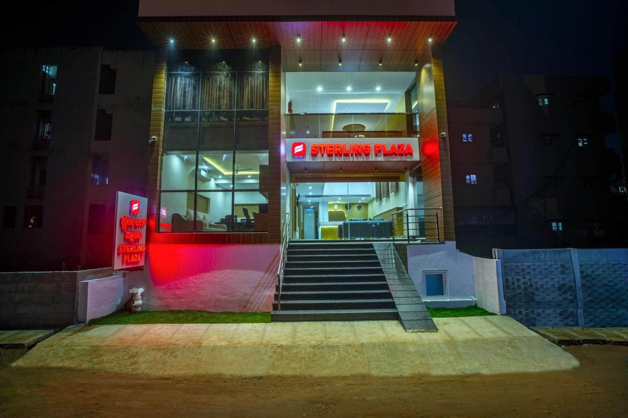 Dod Jala Hotel Sterling Plaza- Bangalore International Airport מראה חיצוני תמונה