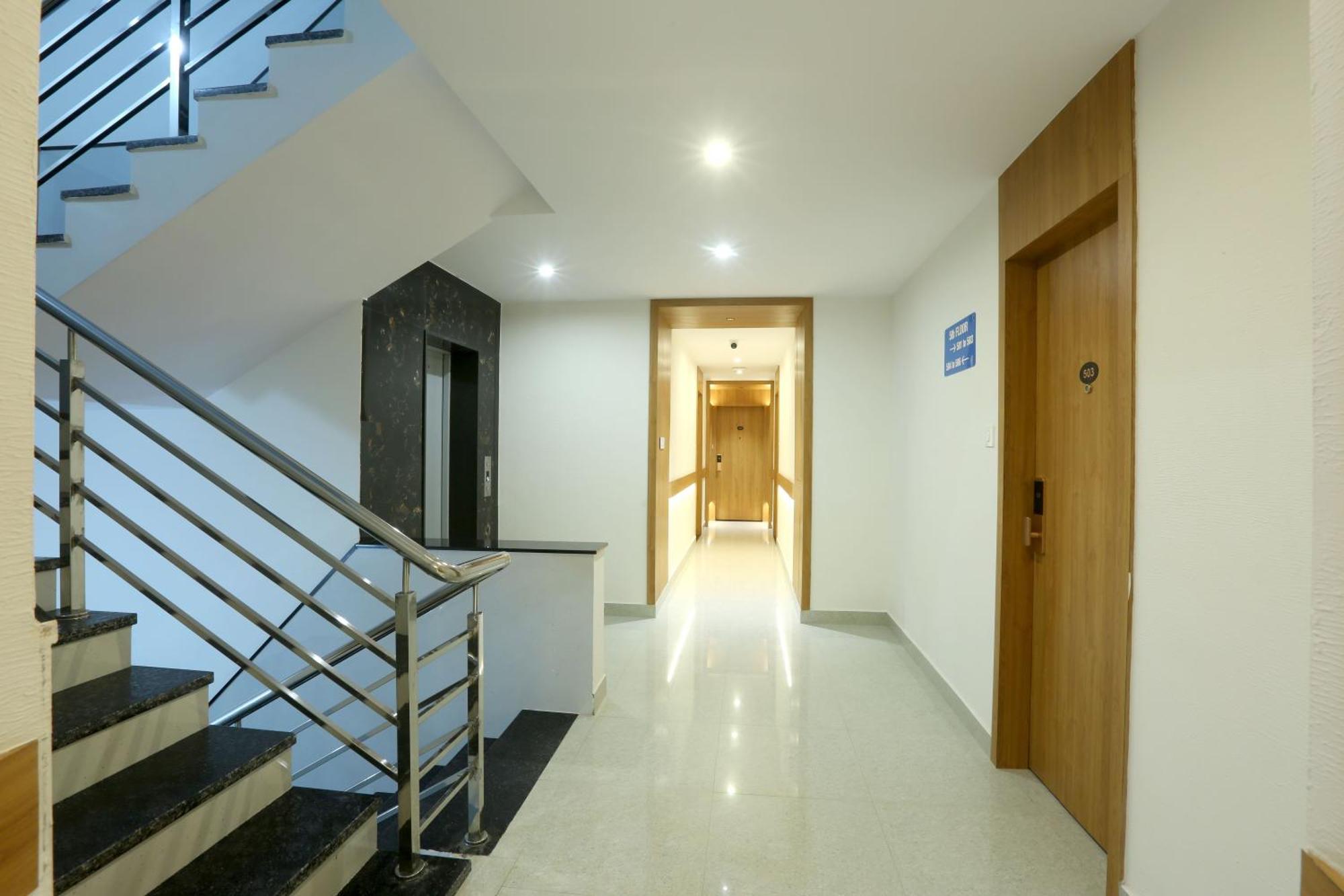Dod Jala Hotel Sterling Plaza- Bangalore International Airport מראה חיצוני תמונה