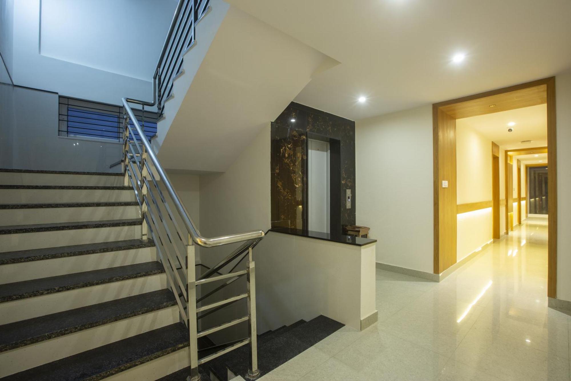Dod Jala Hotel Sterling Plaza- Bangalore International Airport מראה חיצוני תמונה