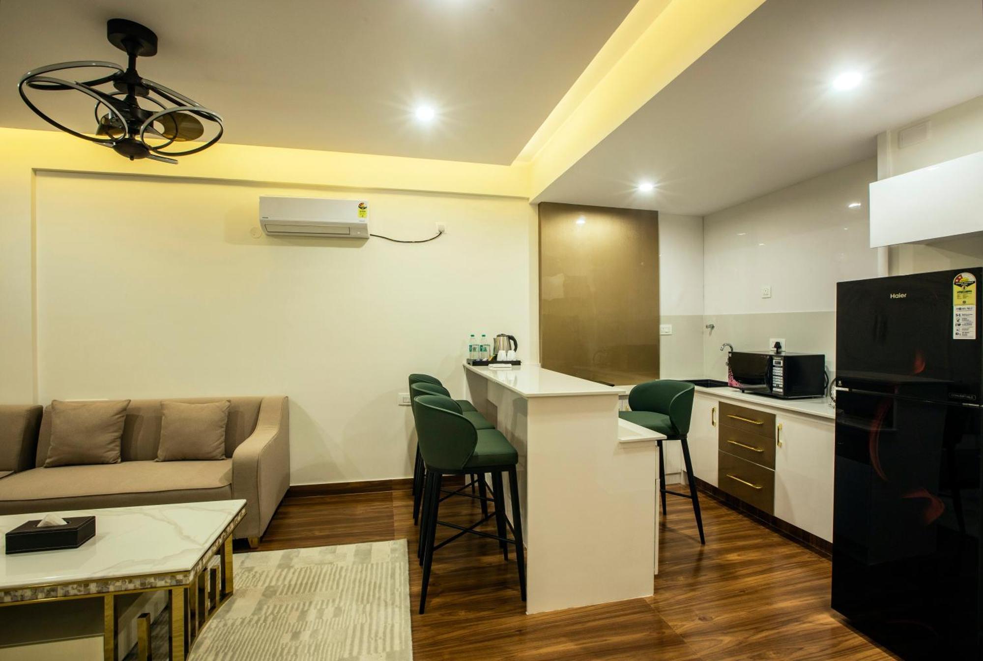 Dod Jala Hotel Sterling Plaza- Bangalore International Airport מראה חיצוני תמונה