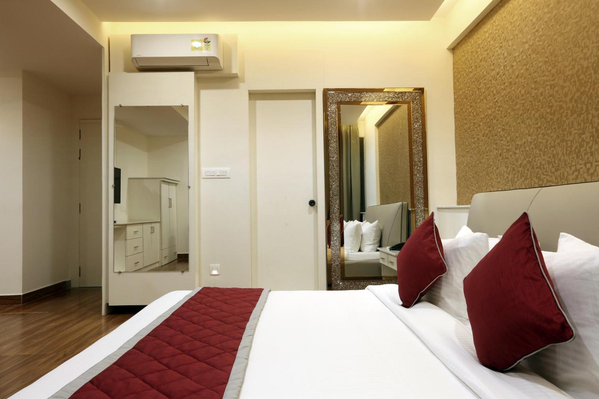 Dod Jala Hotel Sterling Plaza- Bangalore International Airport מראה חיצוני תמונה